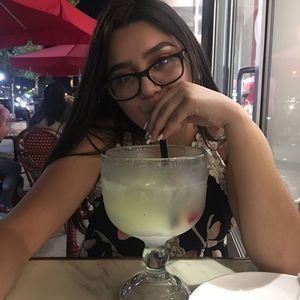 Meet your Posher, Monica